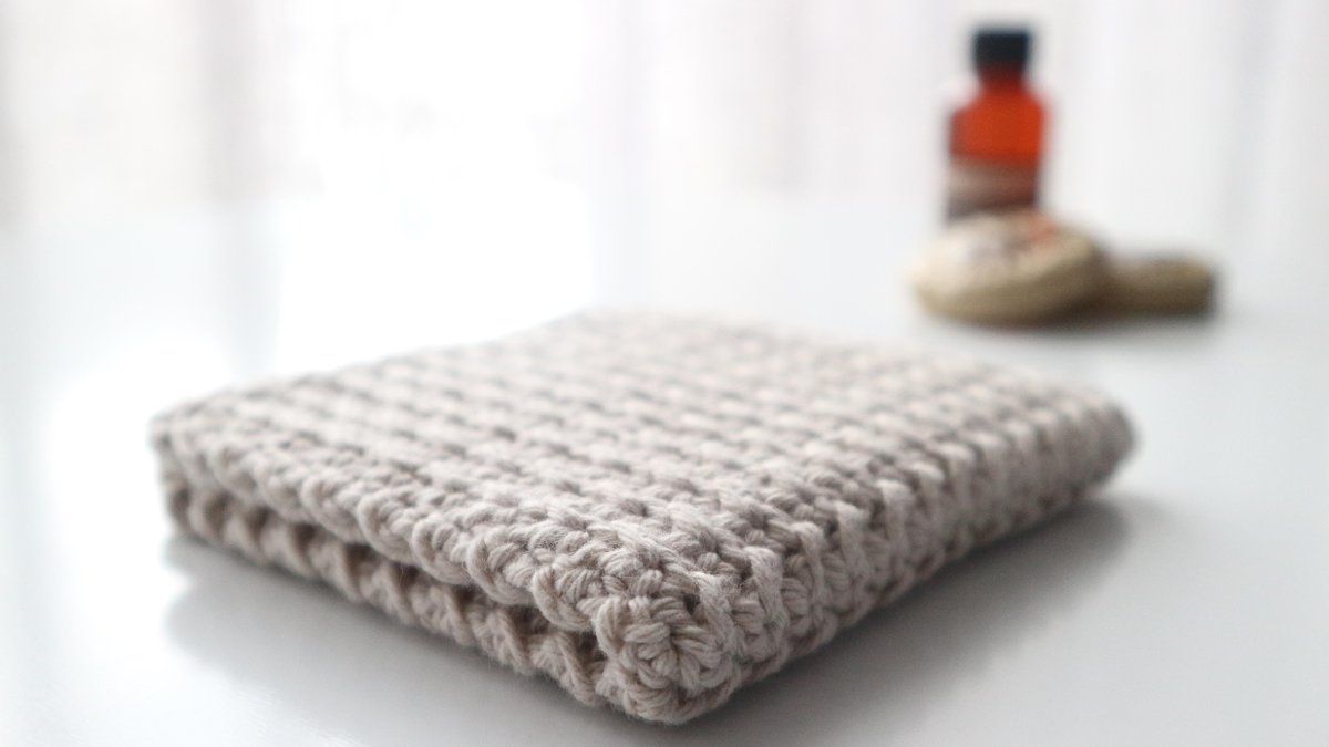 Woolster crochet face cloth crunchy - birch new